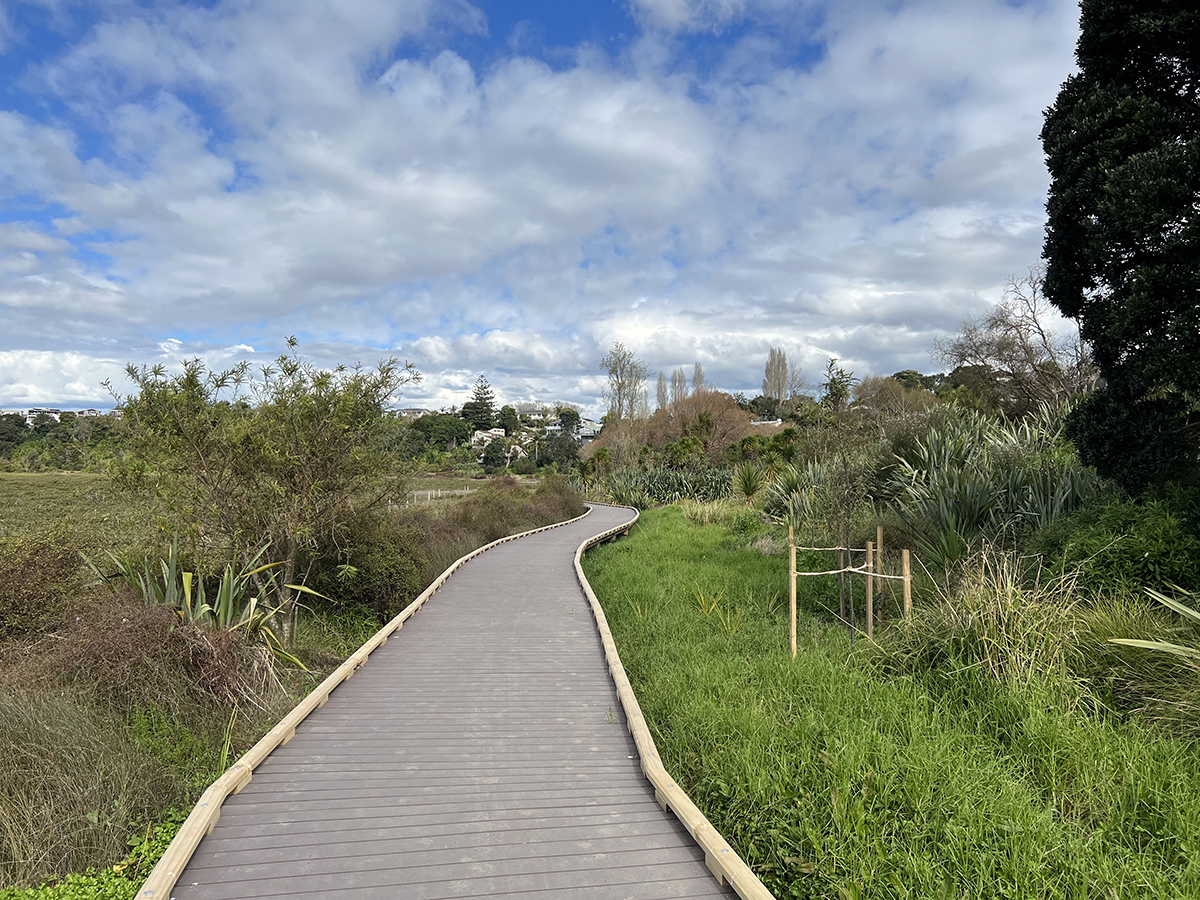 New path web