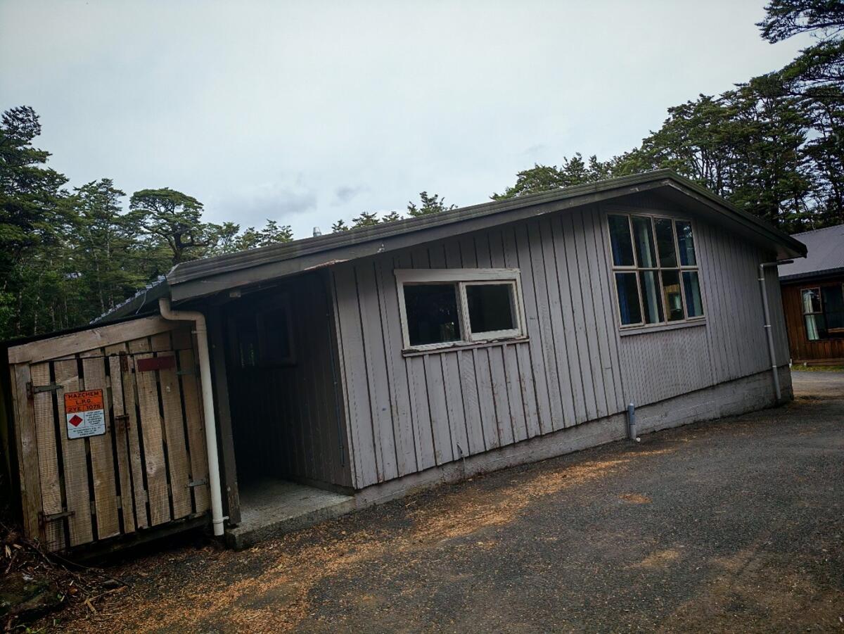 Whakapapa Lodge Exterior Before 2