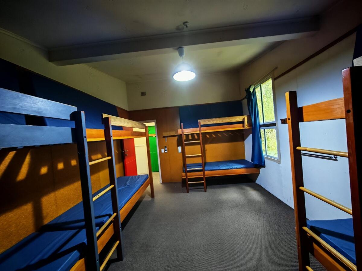 Whakapapa Lodge Room Before